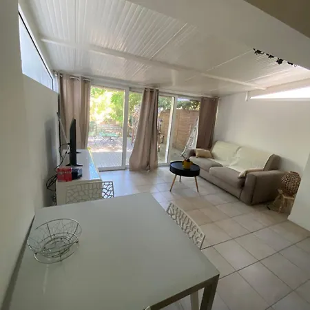 Mini Avec Jardin *